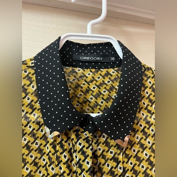 ⚫️ BOGO Gregory sheer woman’s button up blouse size 38 colourful pattern spring - Picture 2 of 8
